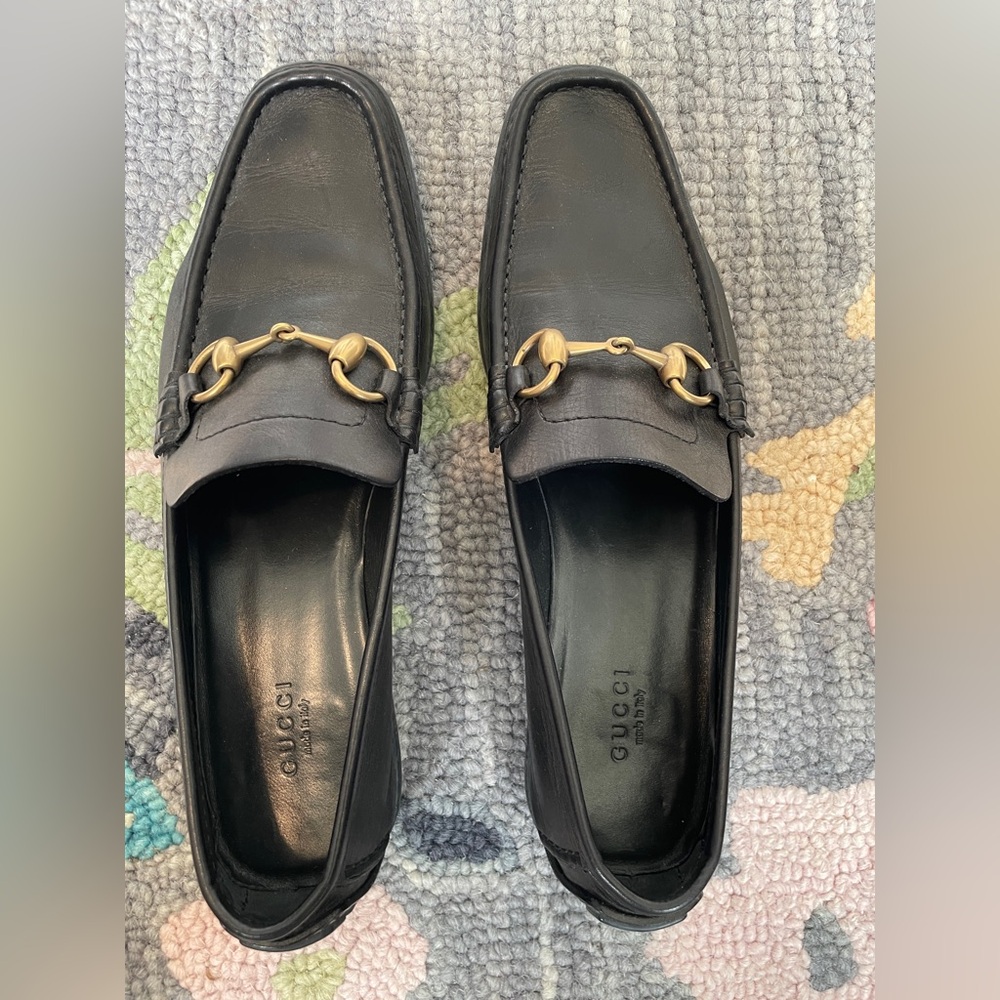 ‼️SOLD‼️Gucci Black Leather Loafers with Gold Accents Men’s 9.5 Womens 11